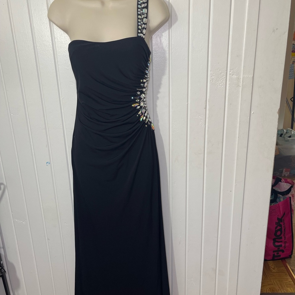 City Studio Black One-Shoulder Dress with Embellished Strap